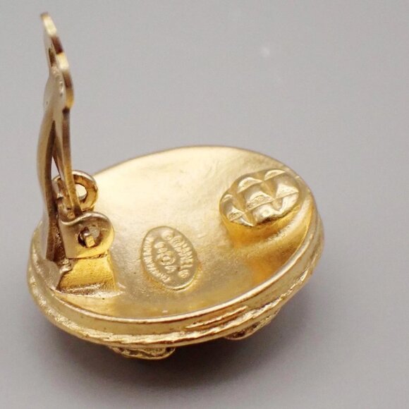 CHANEL CC Logo Round Button Earrings 04A Clip-On Gold GHW France - Picture 9 of 12
